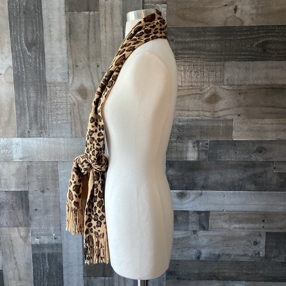 Cejon leopard print knit scarf glam sparkly gold brown resortwear quiet luxury - Picture 6 of 11